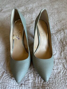 Jessica Simpson Seafoam/Gray Textured Pointed-Toe Pumps